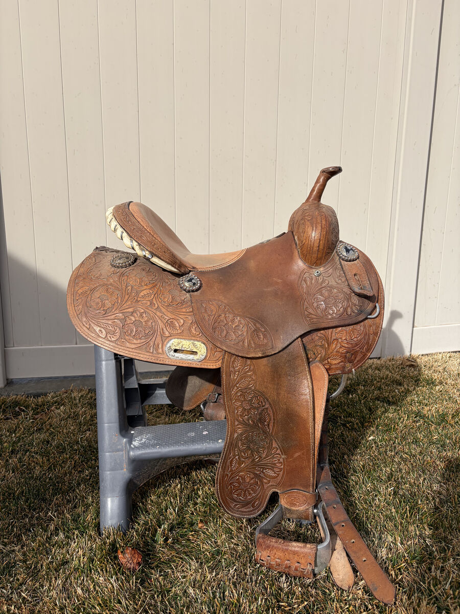Western Barrel Saddle