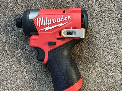 Milwaukee M12 Impact Driver