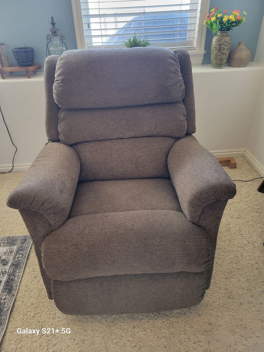 Recliner / Lift chair