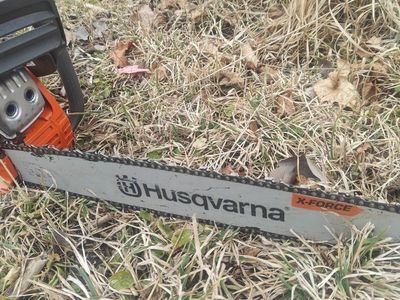 Husqvarna 20" 450 Rancher II Gas Chainsaw w/ case