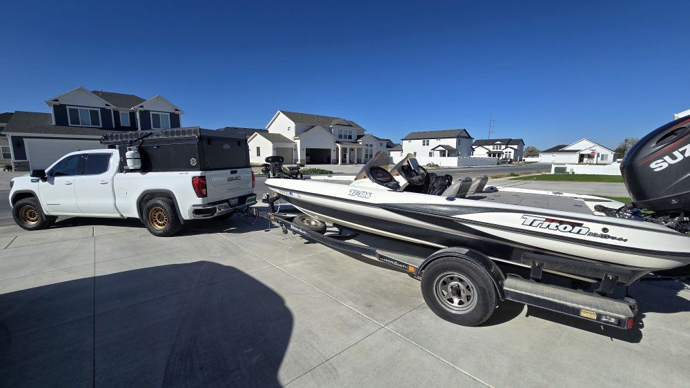 2001 Triton TR-186 Bass Boat with 2022 Suzuki 150 SS 4-Stroke