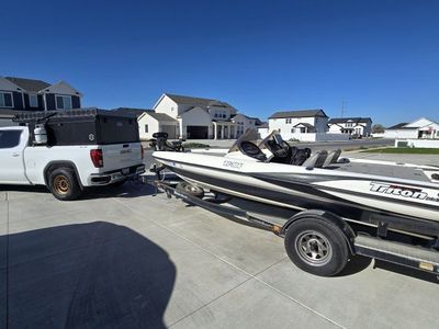 2001 Triton TR-186 Bass Boat with 2022 Suzuki 150 SS 4-Stroke