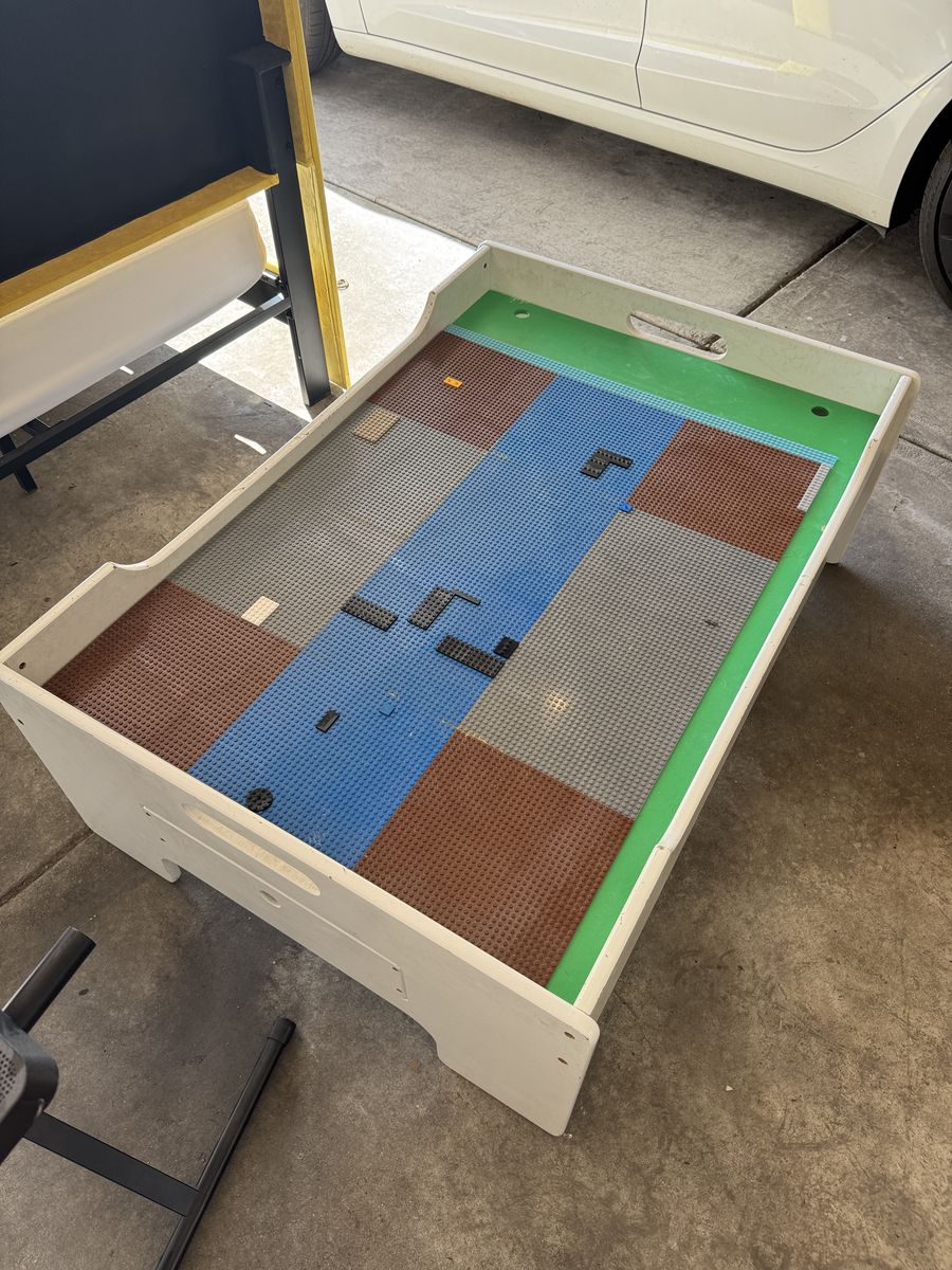 Lego/Train table