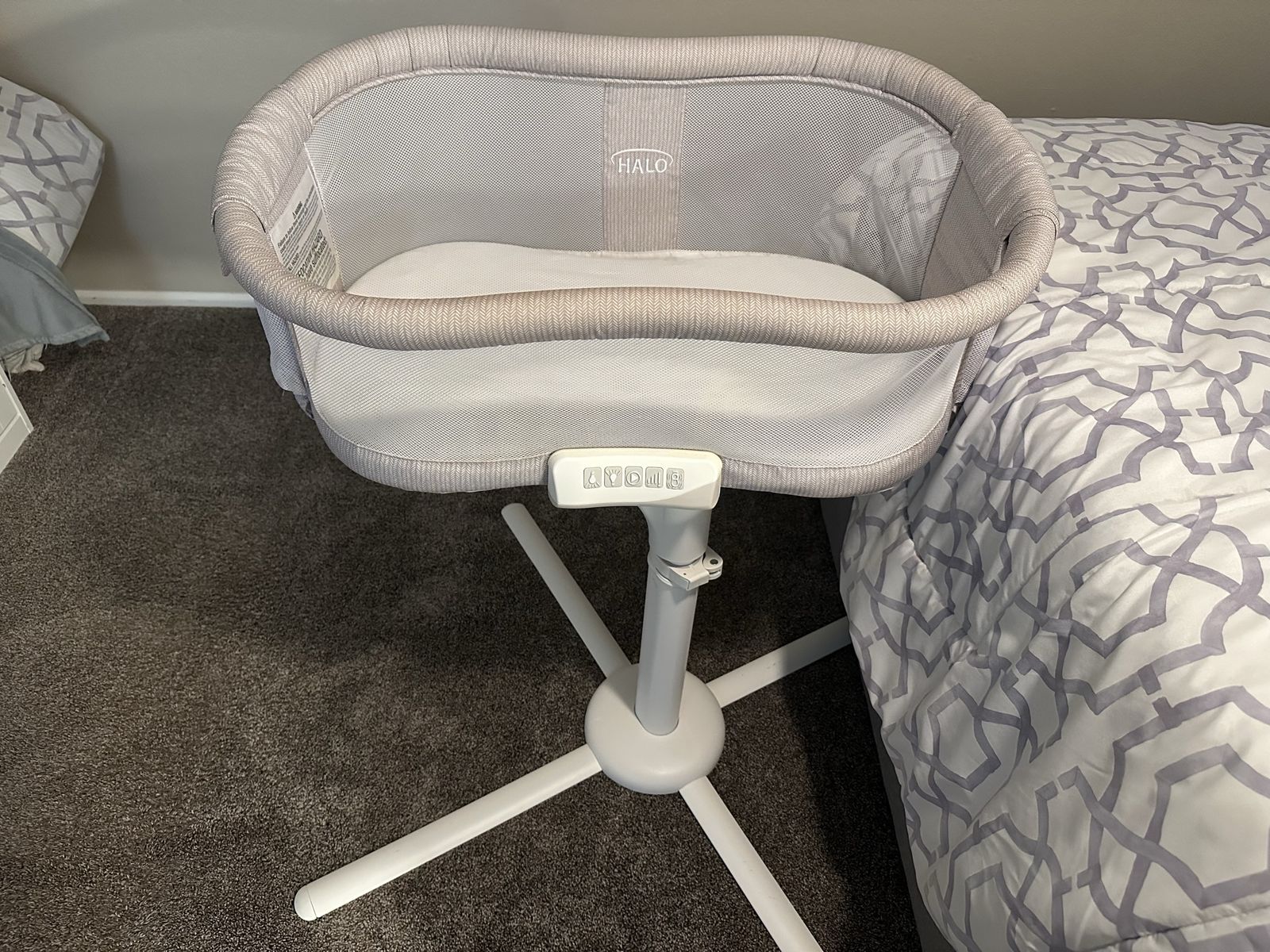 Halo Bassinet (Beige)