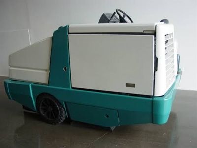 Tennant 6600 Street Sweeper