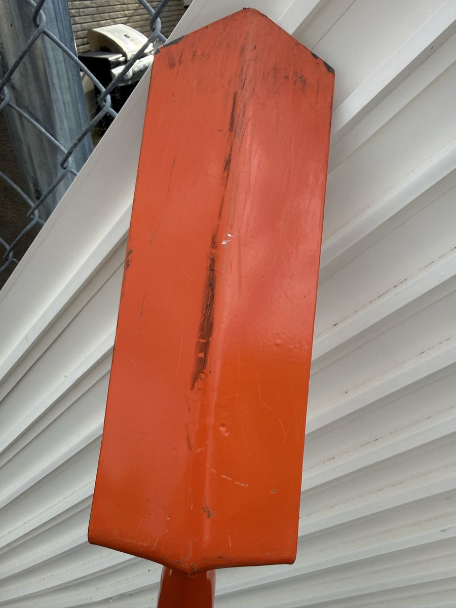 Main image 3