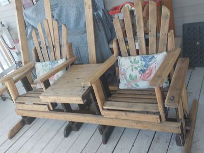 Bench seat whit table