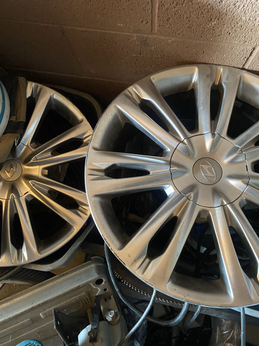 Hyundai Wheels 18"