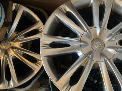 Hyundai Wheels 18"