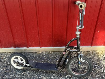 Vintage Schwinn Yo kick scooter