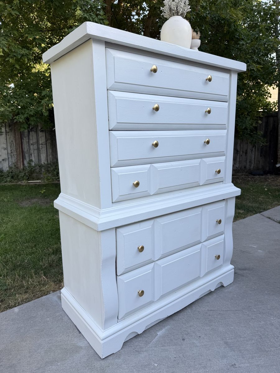 Cute XL wood Dresser