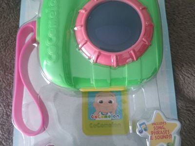 Brand New COCOMELON Musical Play Camera