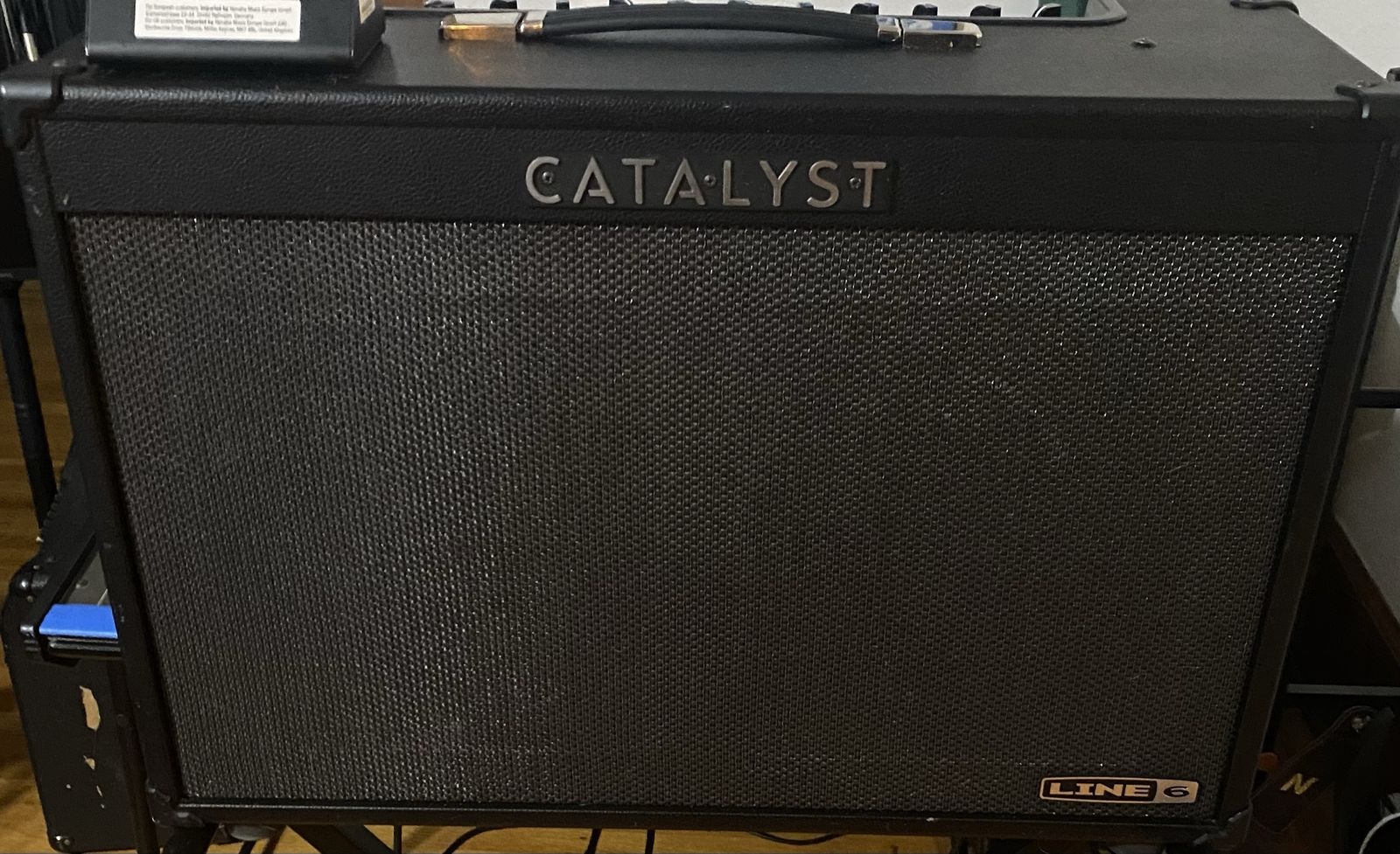 Line 6 Catalyst 200 Watt 2x12 Amp