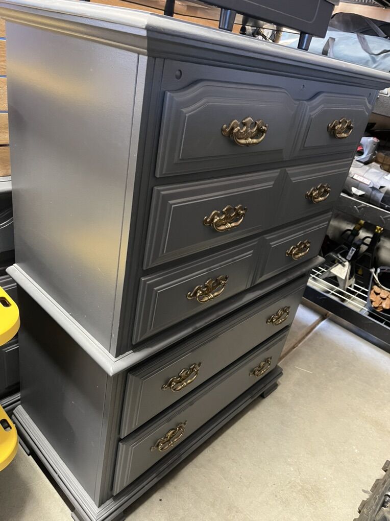 Dresser Set With Mirror