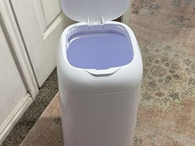 Playtex Diaper Genie Complete Pail White - Works with Square Refills Only