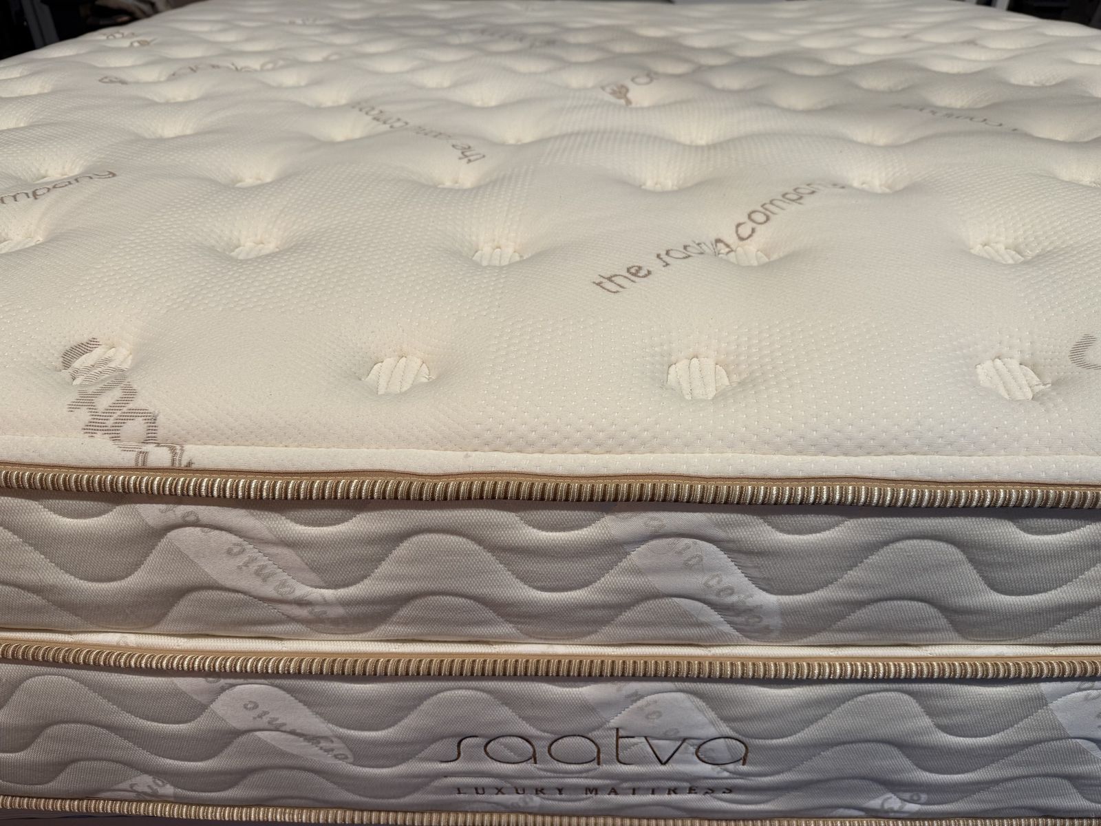 King saatva luxury pillow top mattress