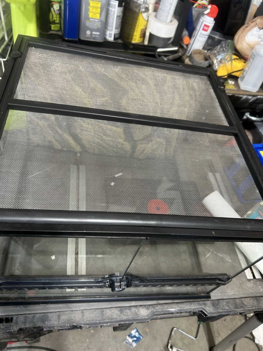 Main image 2