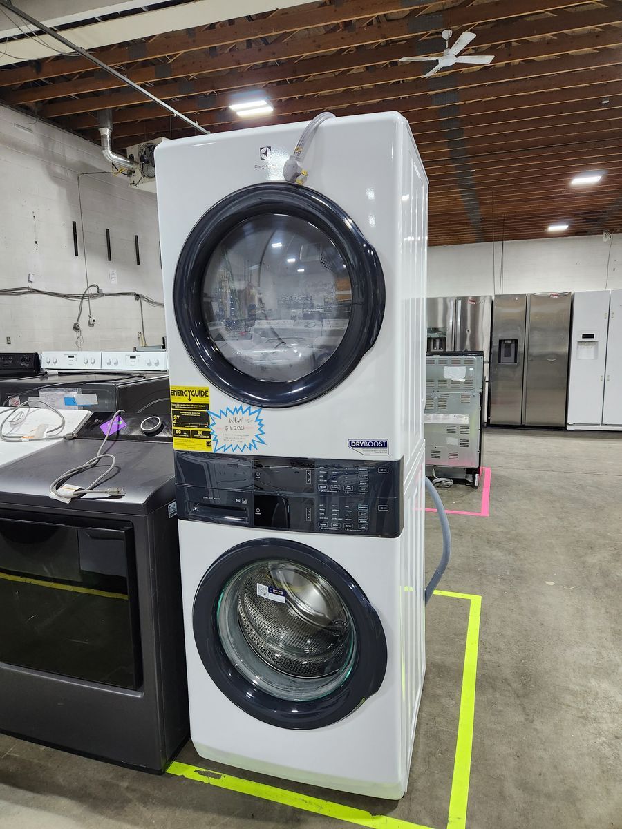 STUNNING BRAND NEW! ELECTROLUX WASHER AND ELECTRIC DRYER SINGLE UNIT