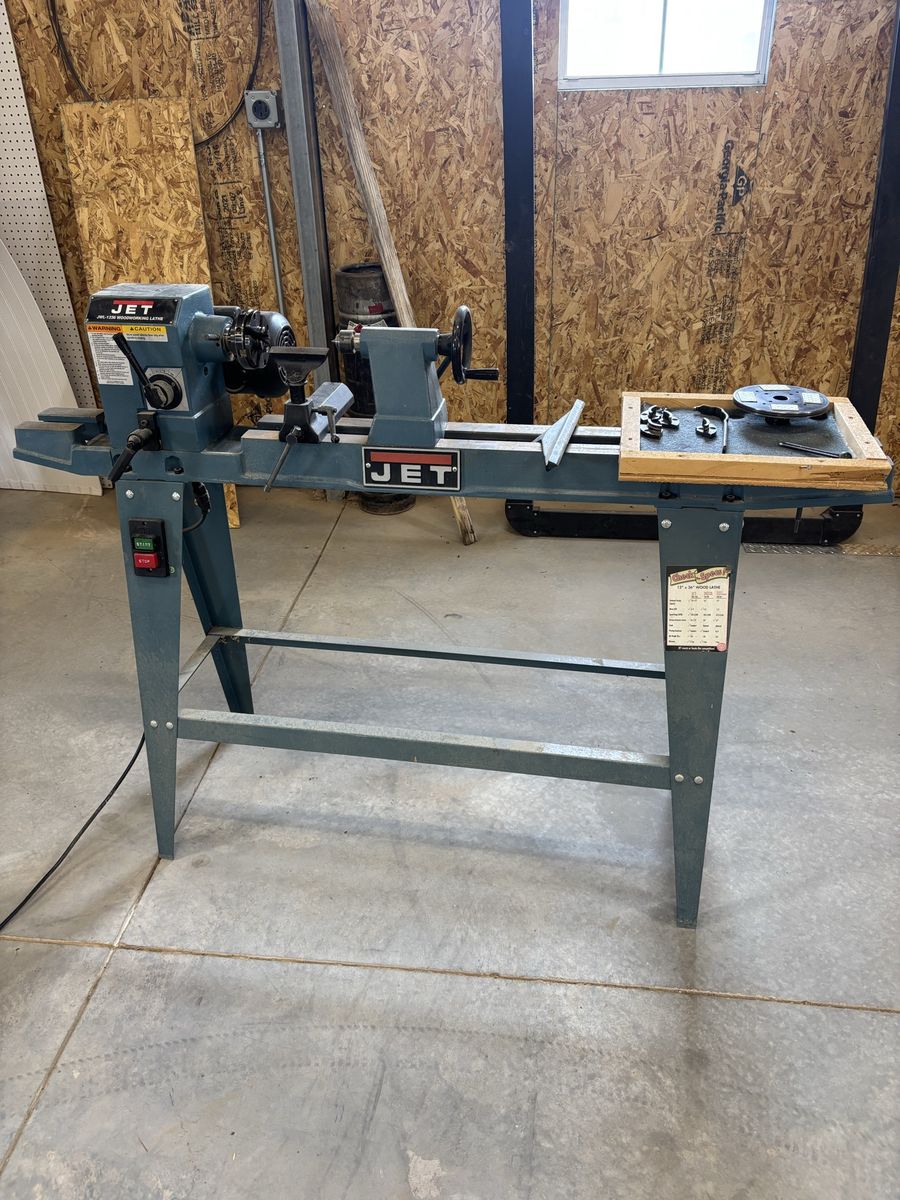 Wood lathe