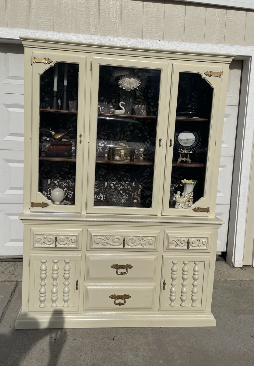 Beautiful hutch
