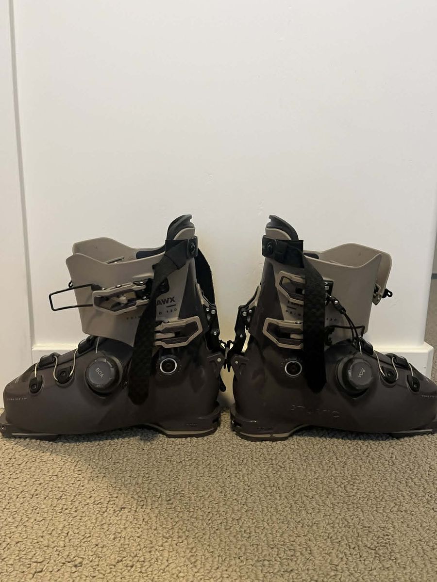 Atomic Hawx Ultra XTD 130 BOA GW Ski Boots - Size 27.5