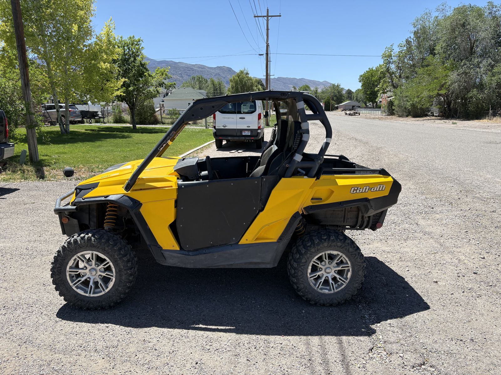 2012 can-am commander