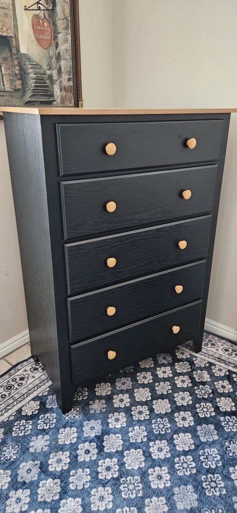 Set of 2 black dressers with 2 nightstands
