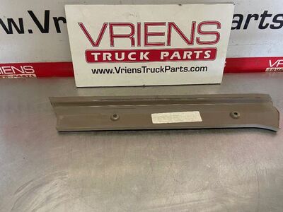 Used Kenworth Left A Post Cover, Part # S22-1060-400