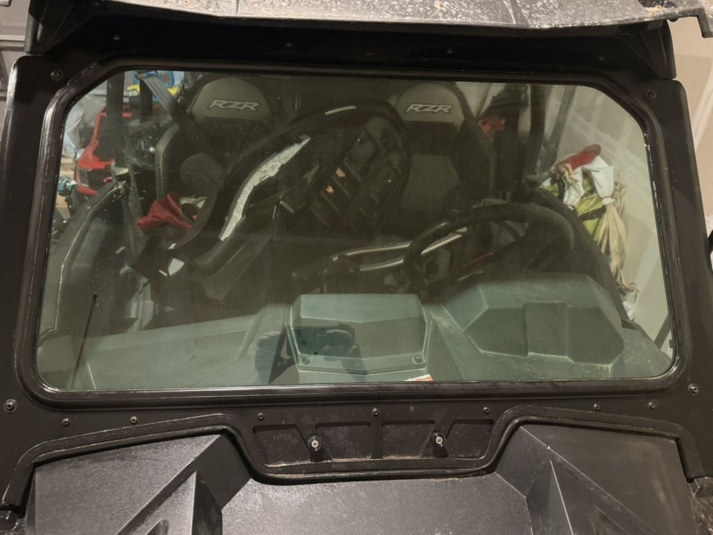 GLass Windshield For RZr