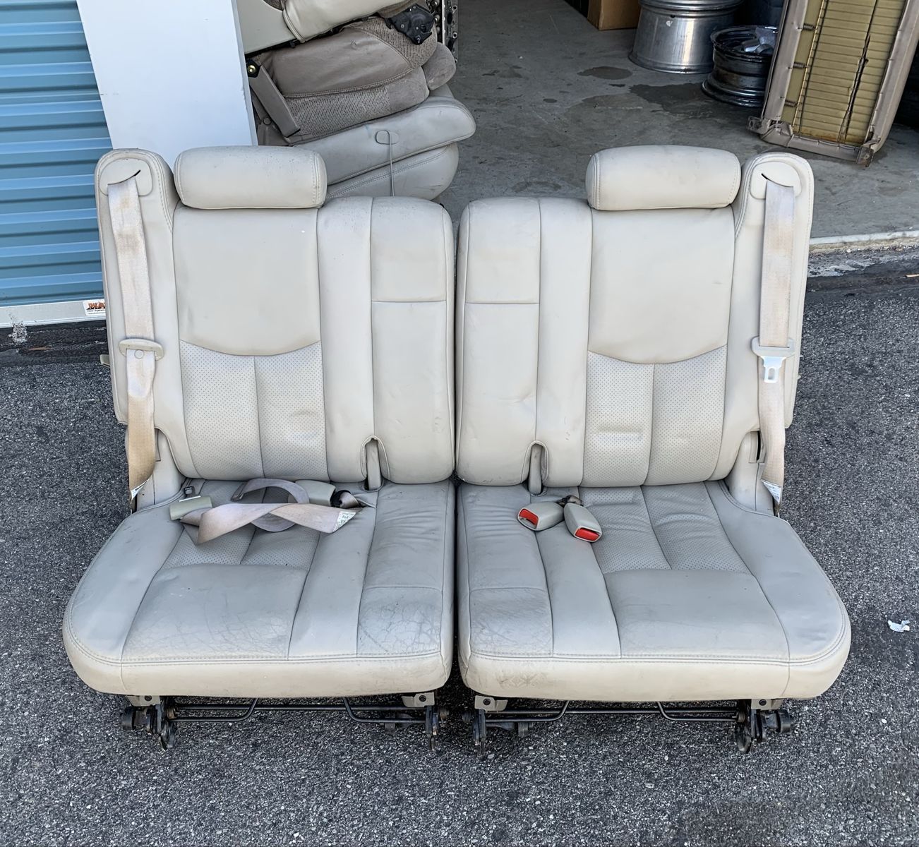 GMT800 Denali Tahoe yukon Escalade third row split bench seat