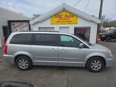 2011 CHRYSLER TOWN AND COUNTRY Touring-L