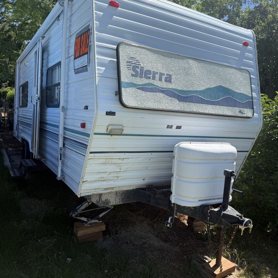 Sierra camping Trailer 1998