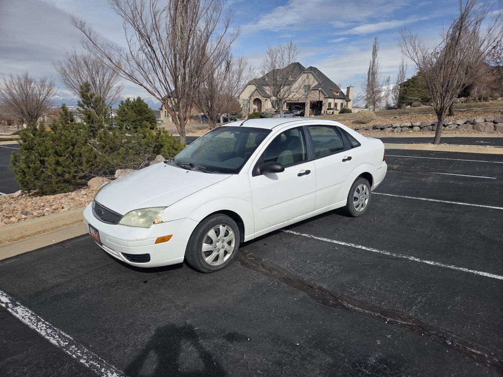 2005 FORD FOCUS