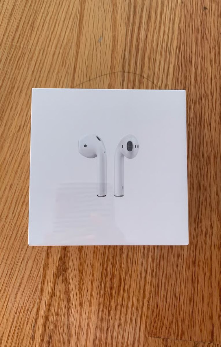 new sealed APPLE airbuds 2 MRXJ2AM/A A2032 A2031 A1938 with mag safe charging case