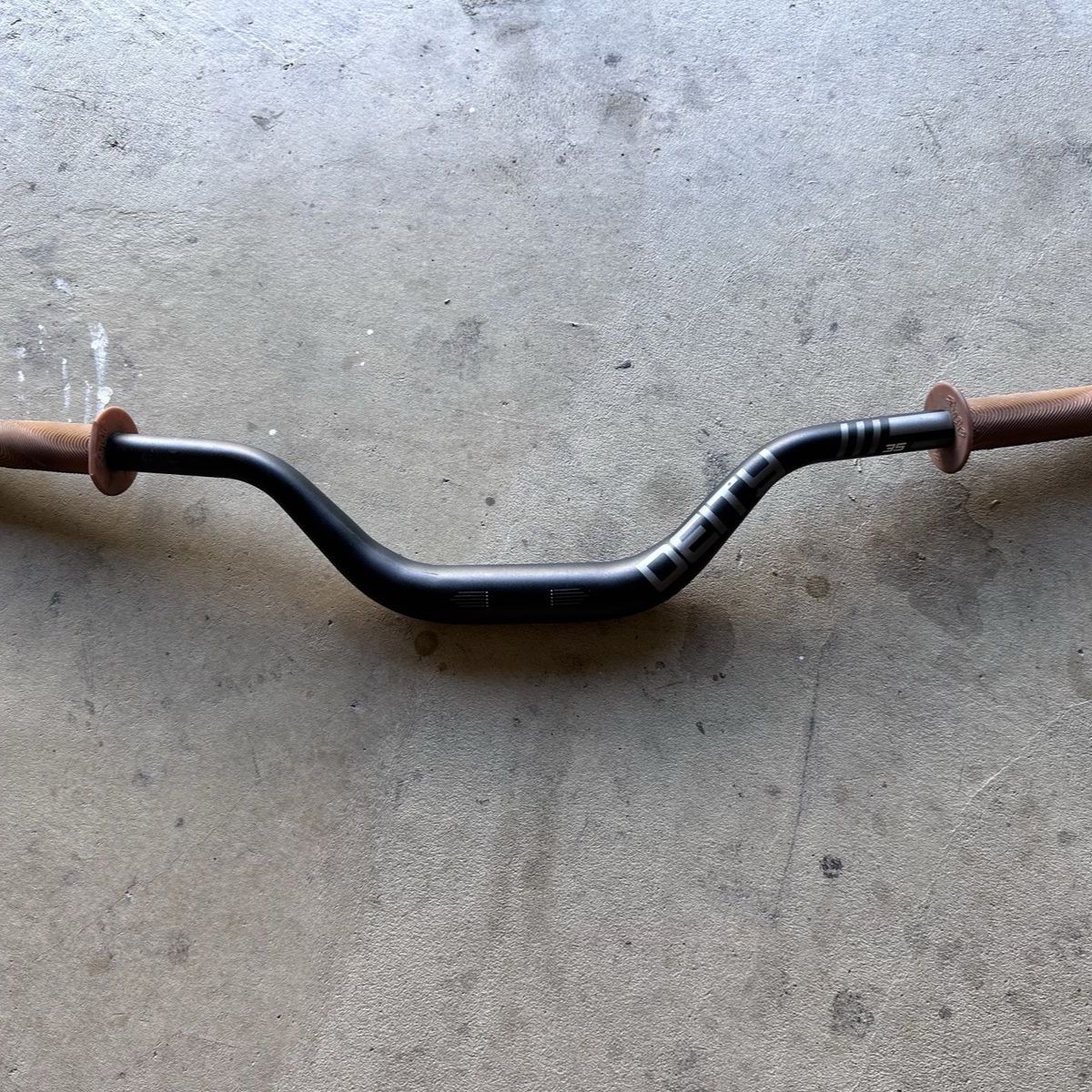 Deity Highrise 80mm rise 35 bars