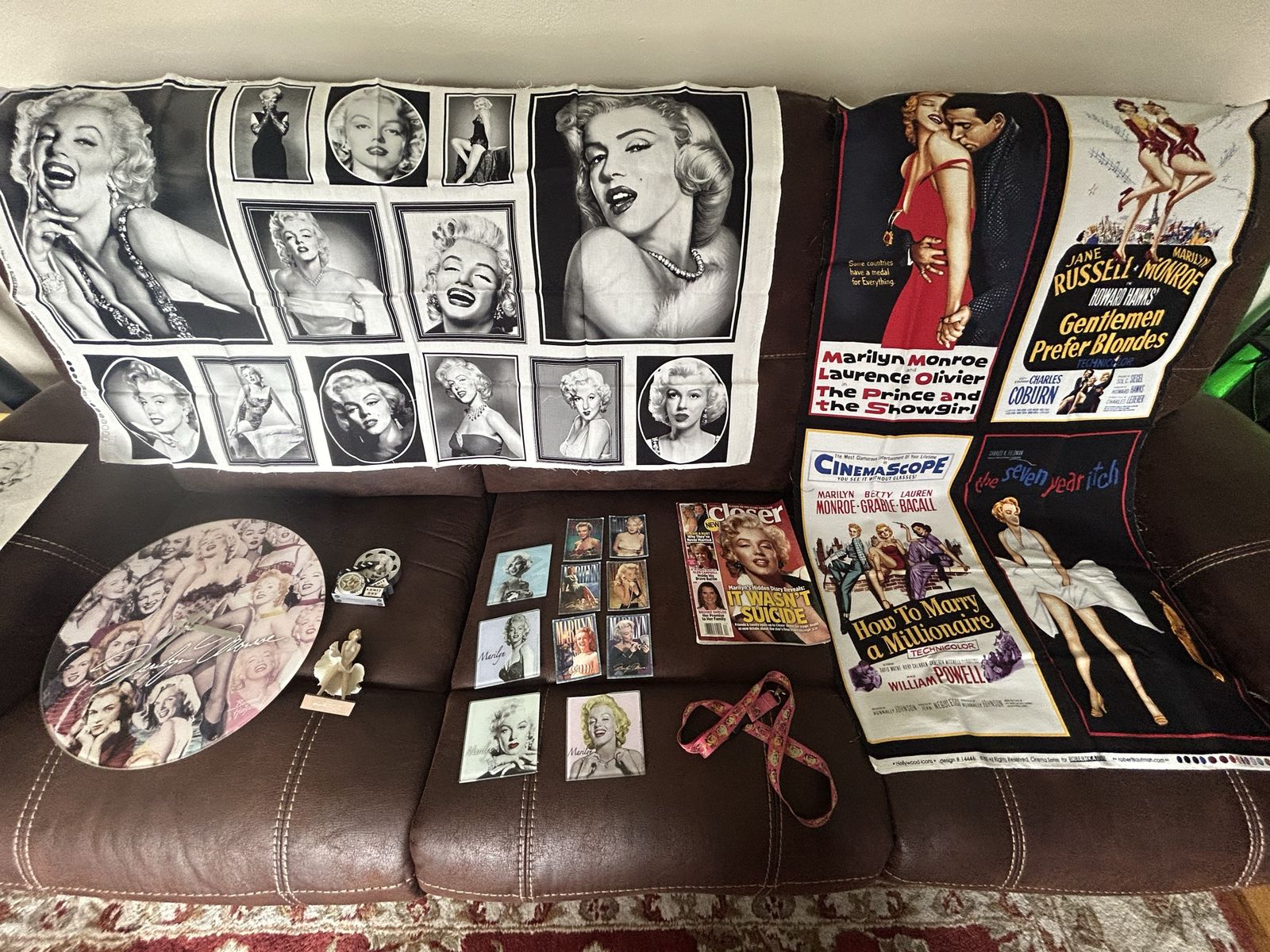 Marilyn Monroe Mixed Memorabilia Lot; Robert Kaufman Fabrics & More, See Pictures