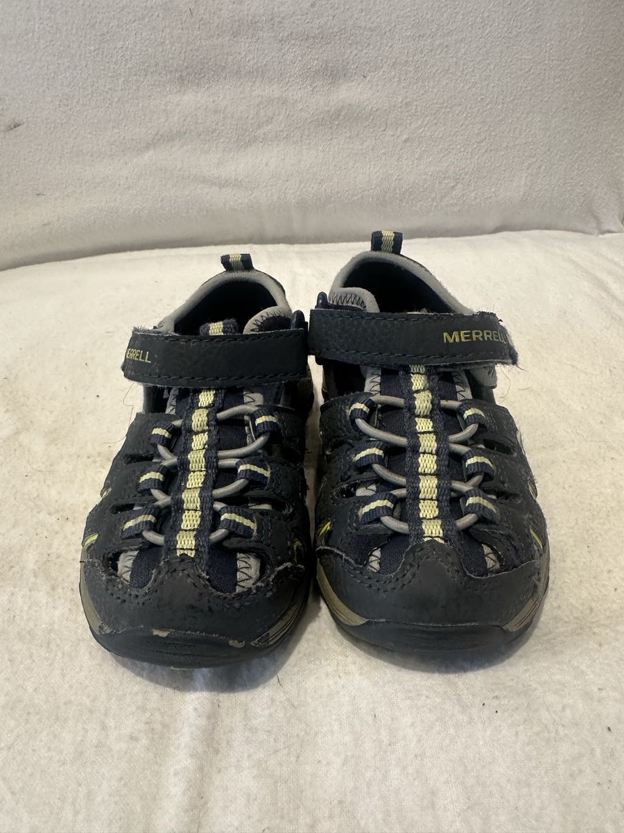 Merrell toddler size 9, navy with lime, green trim, waterproof, hiking sandals
