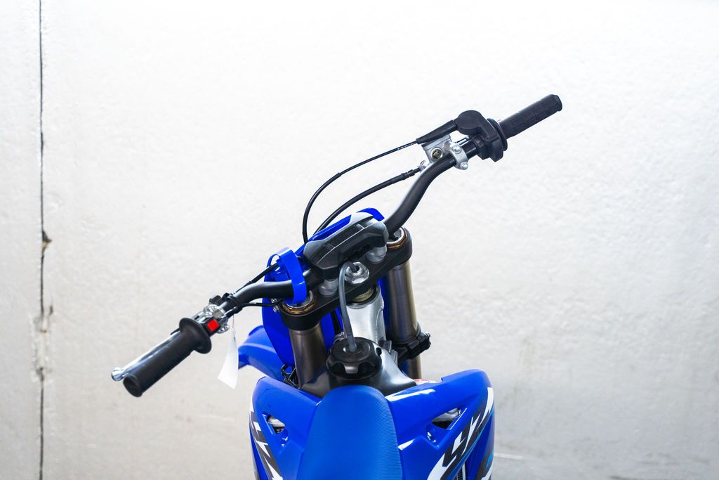 Main image 7