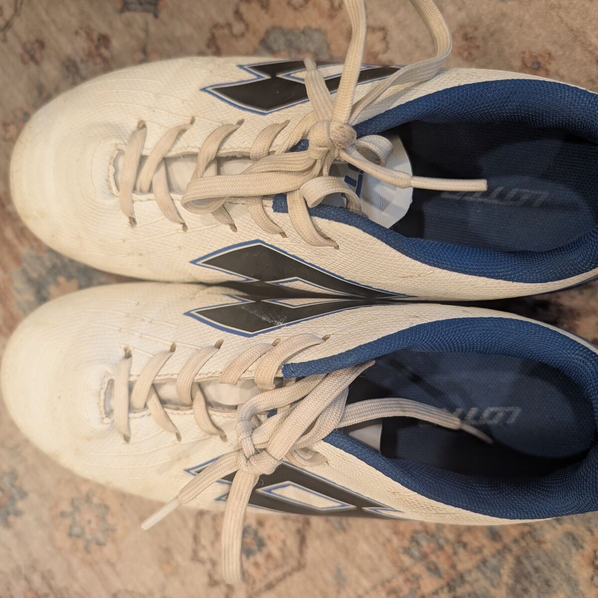 Lotto soccer cleats size 4.5w