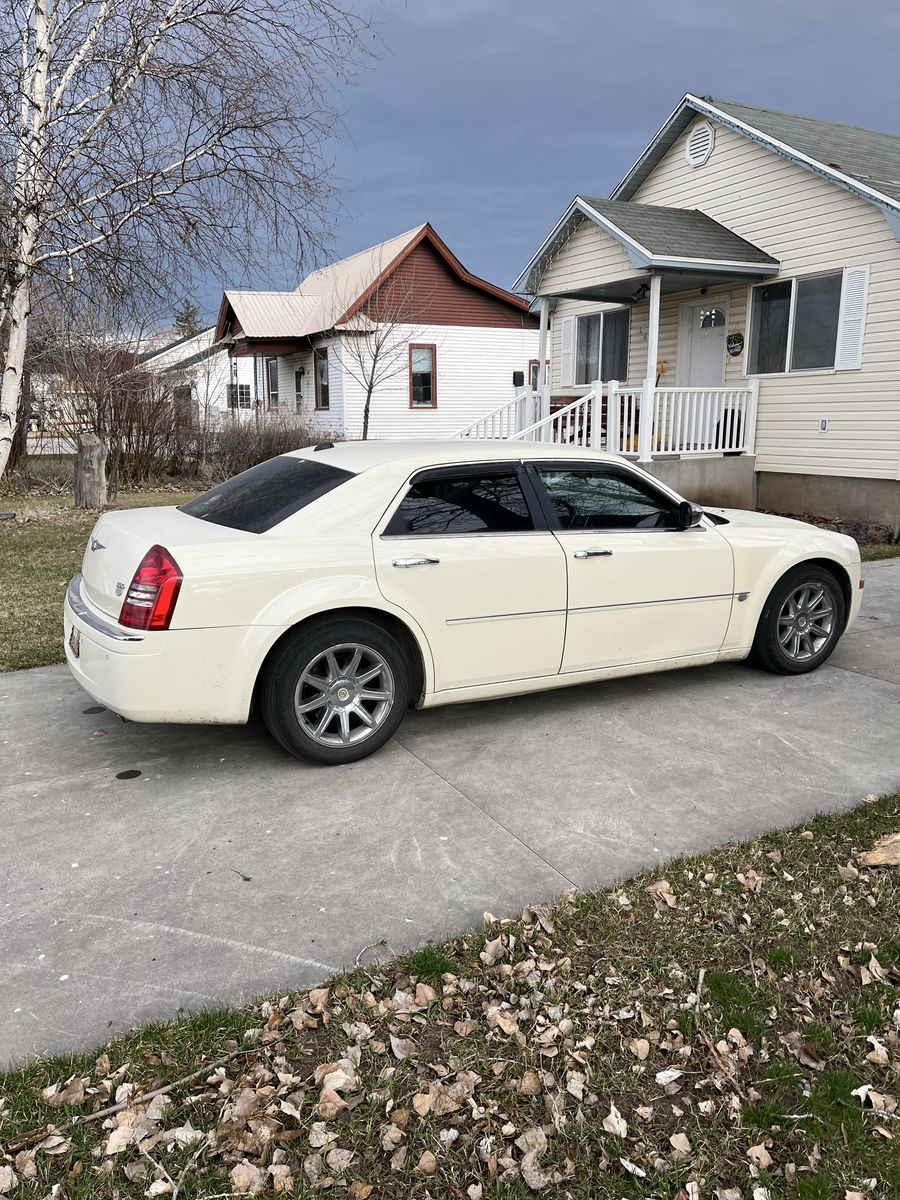 2005 CHRYSLER 300 300C Hemi