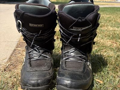 Ride Snowboard Boots Men's Size 10.5 US Mondo 28.5 Black Traditional Lace