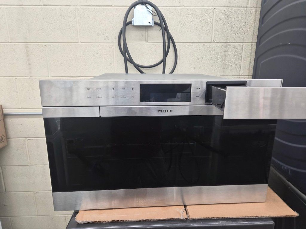 NEW WOLF 30” M Series Contemporary Stainless Steel
