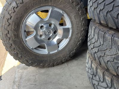 Toyota Tundra wheels and tires 5x150