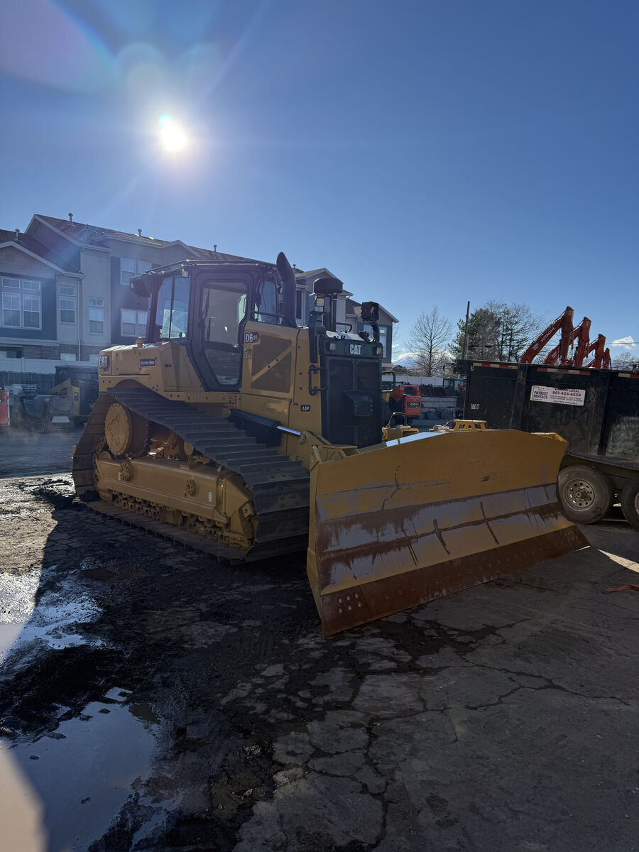 Mid to Large Dozer available. D6XE Electric Drive and Low Ground Pressure. 3DGPS Ready