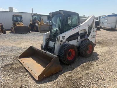 2014 Bobcat S750 A/C Cab 2300hrs skid steer High Flow