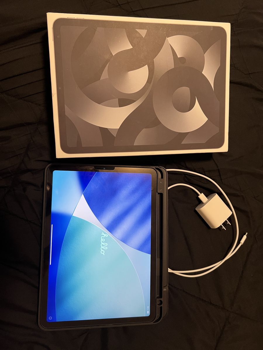 iPad Air M1 64gb WiFi with ESR case and original box