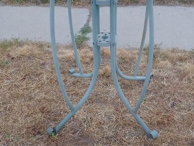Free patio table