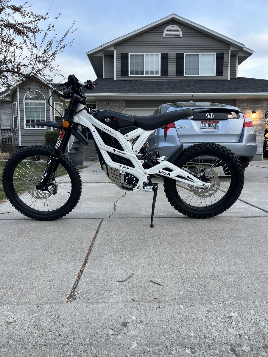 79 BIKE FALCON GT *NEW* WHITE