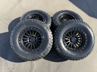 New LT285/70r17 RT Black Arena 6x135 Ford F150 6