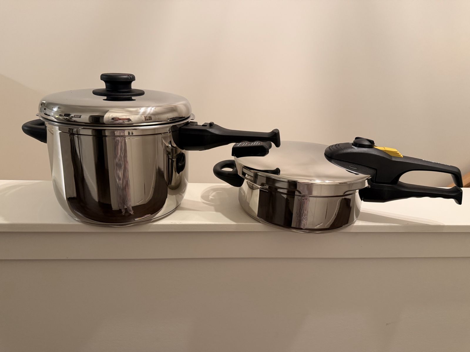 Magefesa Classic Pressure Cooker 6QT & 3 QT Set stainless steel